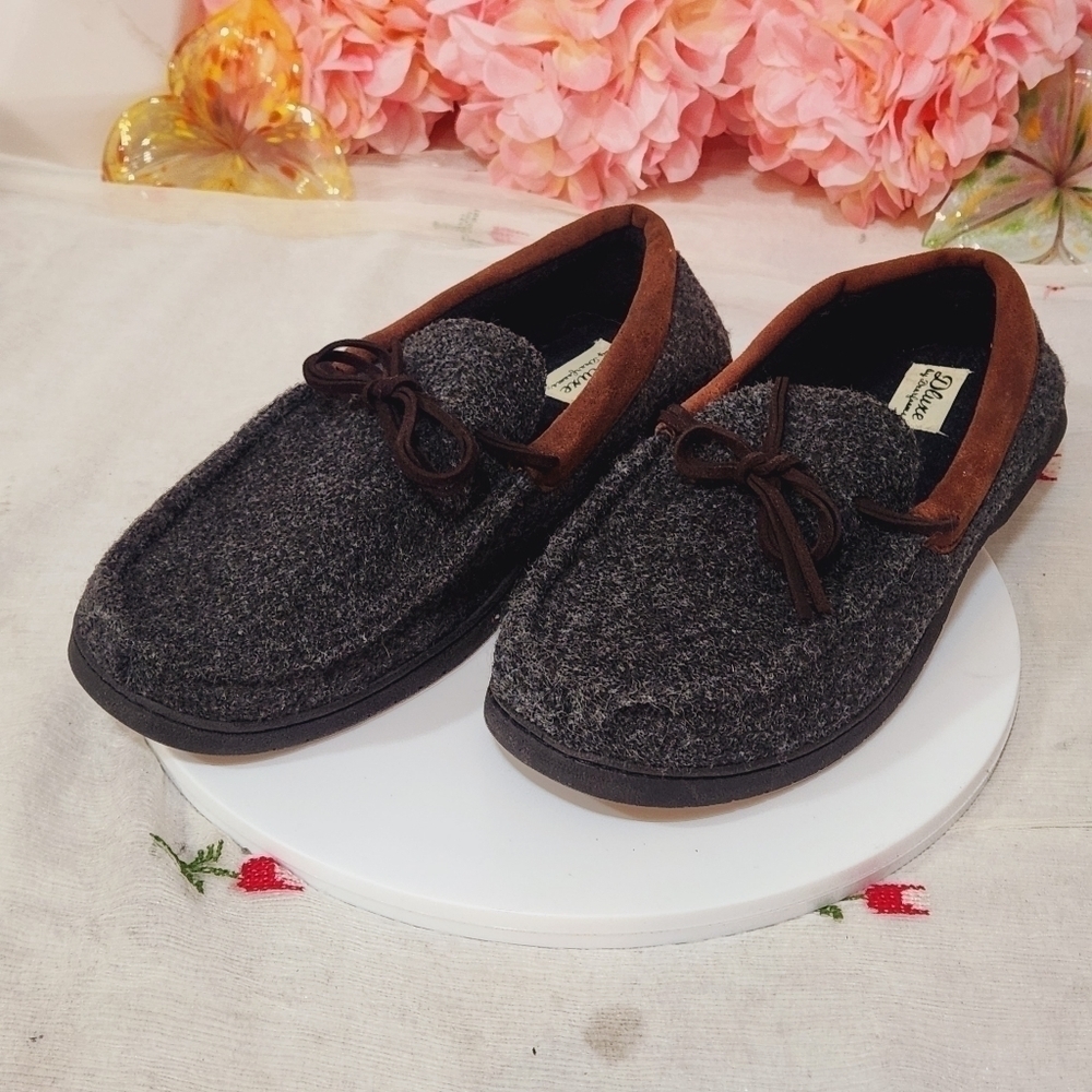 Dluxe by DearFoams Men’s Loafers Size: 9-10